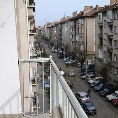 Ljuben Karavelov *